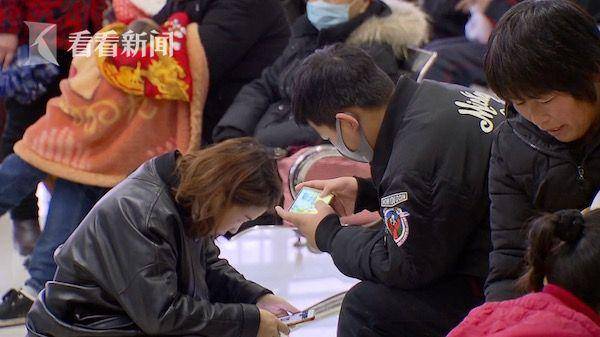 微信游戲“跳一跳”有毒？ 跳一跳長時(shí)間玩或引發(fā)腱鞘炎