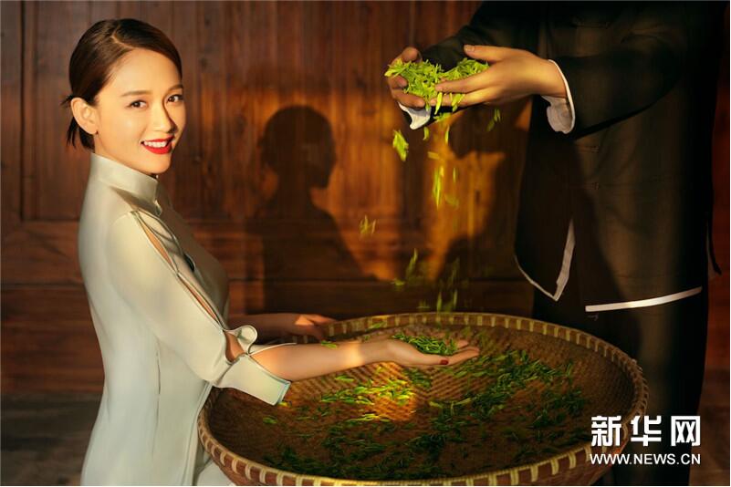 陳喬恩曝時尚大片 演繹茶道文化和諧美