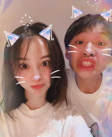 鄭爽男友是誰？爽妹曬與張恒親密照