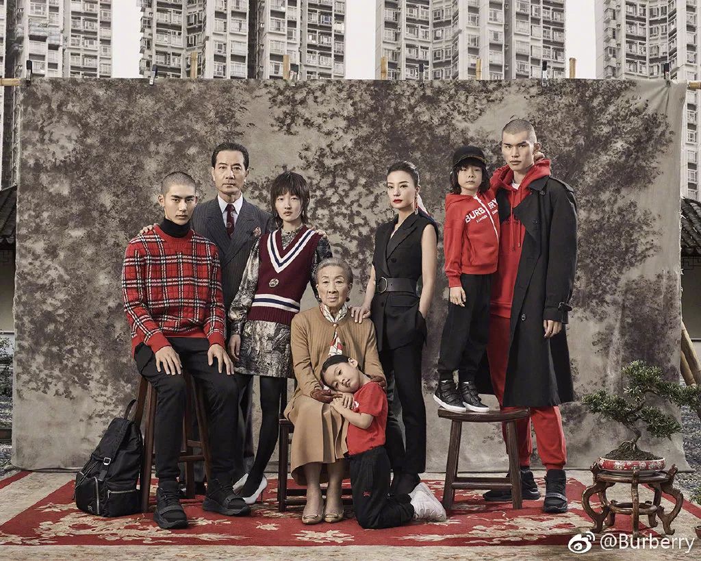 BURBERRY（博柏利） “親”華記：潮起，能否銷隨？
