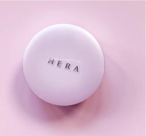 夏天用粉底還是氣墊？HERA赫妍卓然遮瑕氣墊，讓你美麗一“夏”