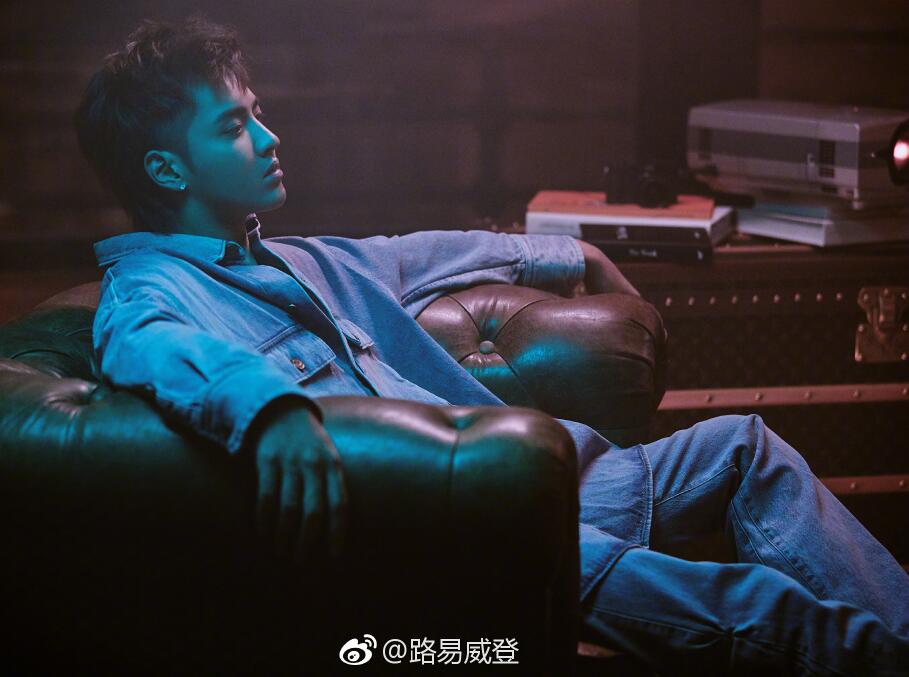 當藍血品牌擁抱流量，從Burberry到LV，為什么吳亦凡總是被選中？