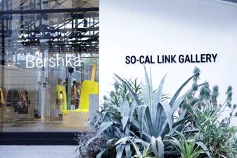 Bershka 2019春夏新品時(shí)裝發(fā)布會(huì)近日在日本東京舉行