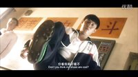 《夏洛特煩惱》中一個鏡頭，放大看才知道王老師真被夏洛打怕了！