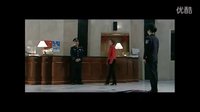 公安局長(zhǎng)帶隊(duì)突查酒店，地痞叫板：反了你們，敢來皇朝大酒店鬧事
