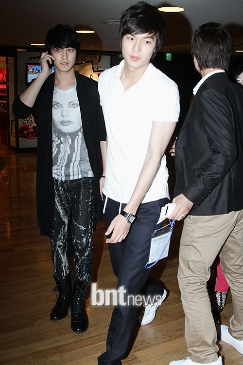 http://www.fjsenfa.cn/pics/default/download/0b691b2e6b7ea184f92a243015c49adb.jpg