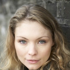 瑪安娜·本靈MyAnna Buring
