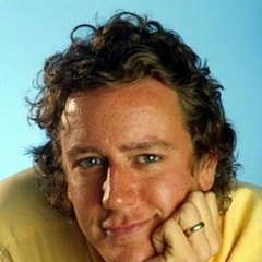 祖德·萊茵霍爾德Judge Reinhold