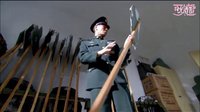 翻查槍靶這才知道真相，一個(gè)彈孔竟穿過(guò)兩發(fā)子彈，厲害！