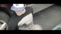 老外拍攝的激烈粉筆槍戰(zhàn)短片