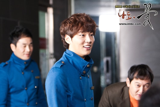 http://www.fjsenfa.cn/pics/default/download/2de9b16ac1271e9f54dbdd13e7709fa1.jpg