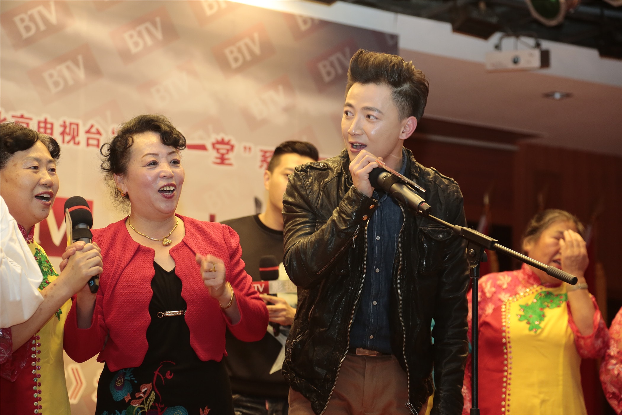 http://www.fjsenfa.cn/pics/default/download/2e871a077760e68964e4ad0048744bf8.jpg