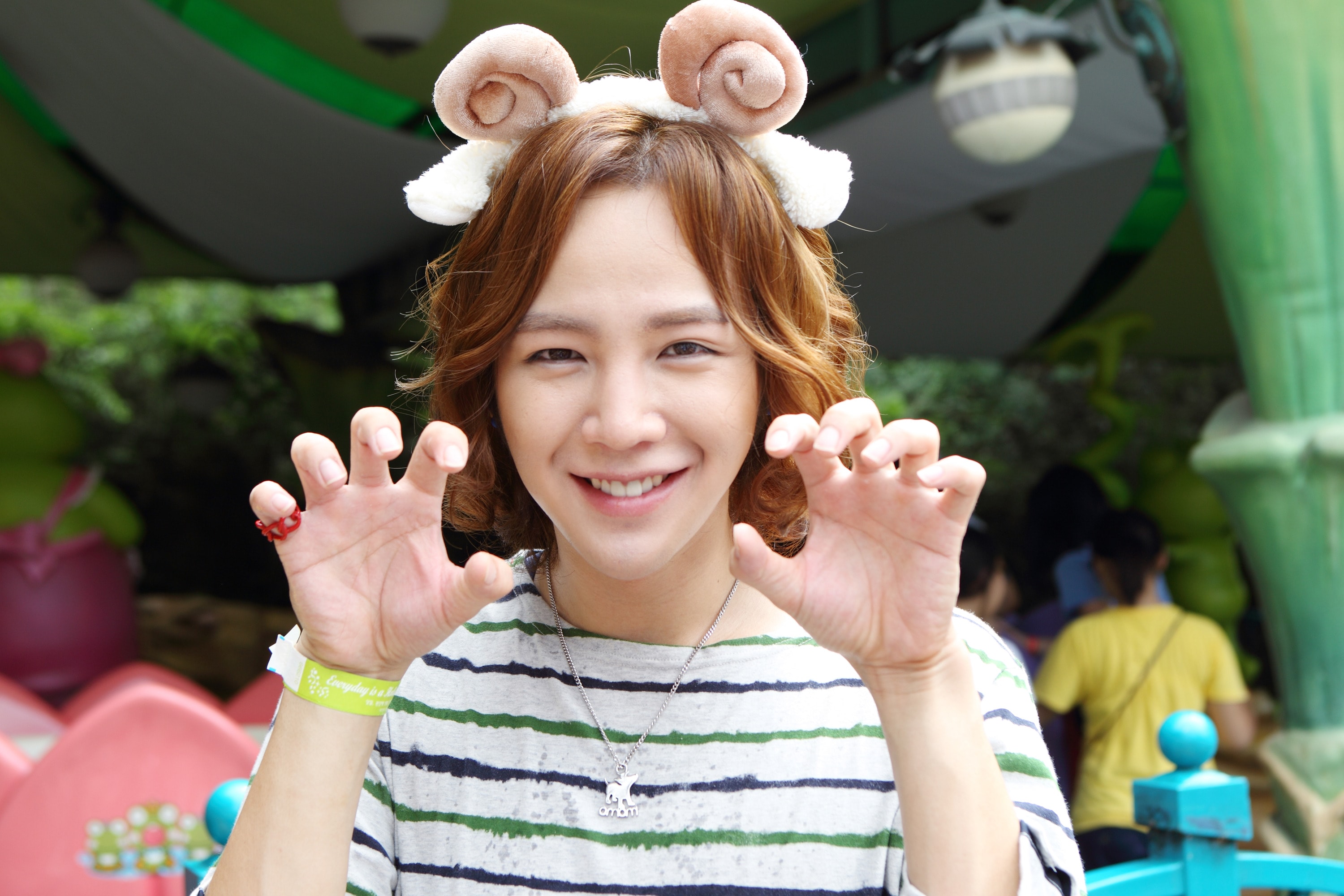 http://www.fjsenfa.cn/pics/default/download/3a905d02d8bb1ac9bbef70910098f742.jpg