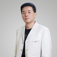 曲國(guó)強(qiáng)