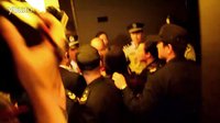 電影節(jié)現(xiàn)場(chǎng)，CCTV記者暴打大學(xué)生志愿者，高呼“我是XX頻道的！傻冒！”