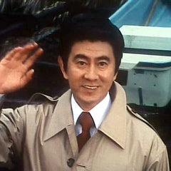 宇津井健?