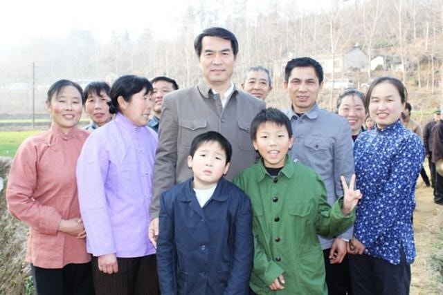 http://www.fjsenfa.cn/pics/default/download/4954476d7fad117c3eb7573f220bfd82.jpg