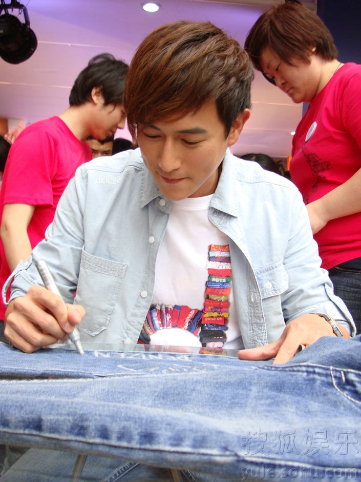 http://www.fjsenfa.cn/pics/default/download/4bdd2326753d6a7fe44b46f8c95dab2e.jpg