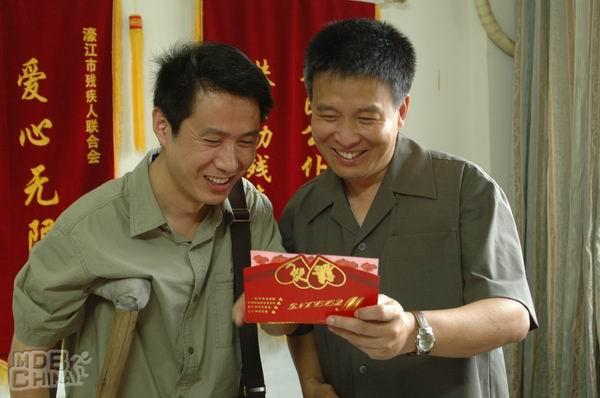 http://www.fjsenfa.cn/pics/default/download/4da0d50dc84bd33cc3330d2d5ce9a444.jpg