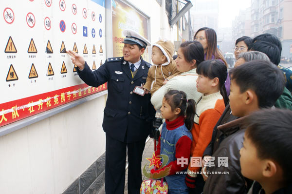 http://www.fjsenfa.cn/pics/default/download/5cd1cd9df5a6a61aac487911eabea328.jpg