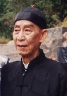 關德興