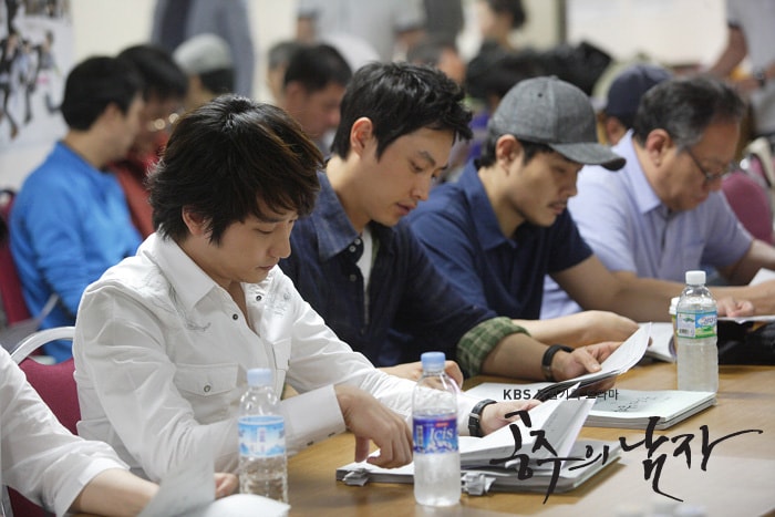 http://www.fjsenfa.cn/pics/default/download/6737e2d48646f622d6bea3b328c029bd.jpg