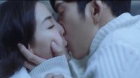 電影版《微微一笑很傾城》井柏然baby更是吻個(gè)沒完，根本停不下來。