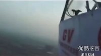 【拍客】四川一農(nóng)民理發(fā)師自造土飛機 想帶著女友一起飛..mp42011-9-17