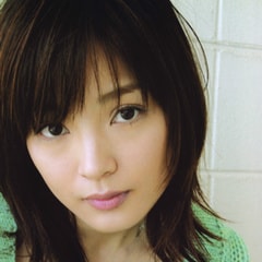 國仲涼子