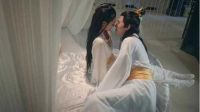《瘋狂天后》女人執政男人生孩子？吻戲就能懷孕的逆天神劇，太子妃看了這部劇都要甘拜下風