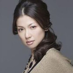 純名理沙