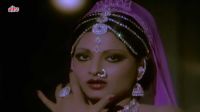 印度電影歌舞：印度性感舞后Rekha曼妙古典舞蹈 Do Anjaane 1976