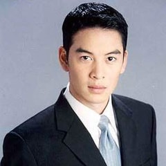 查克利·彥納姆Shahkrit Yamnarm