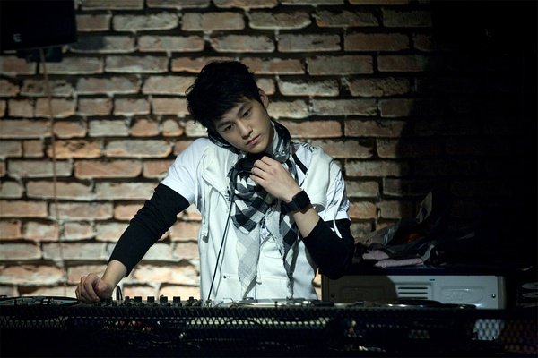 http://www.fjsenfa.cn/pics/default/download/b39c10d756f0e73f413d157577f81004.jpg