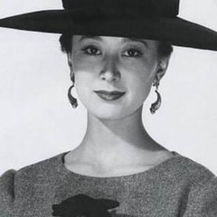 三宅邦子