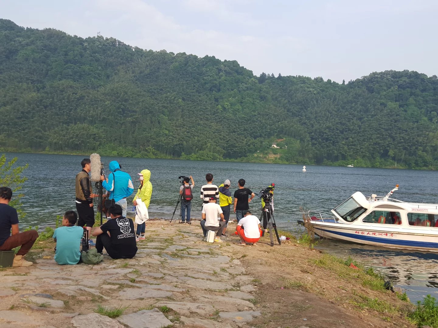 http://www.fjsenfa.cn/pics/default/download/c00d1fadf8c34f163f943e9e32003906.jpg
