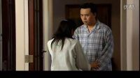 農(nóng)村小伙假裝物業(yè)敲門，發(fā)現(xiàn)自己的老婆和別的男人在一起