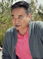 岳躍利