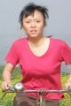 愛騎自行車的女孩