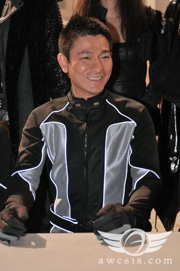 http://www.fjsenfa.cn/pics/default/download/d3d3a0c5f079dd77f2367ceb322d6f50.jpg