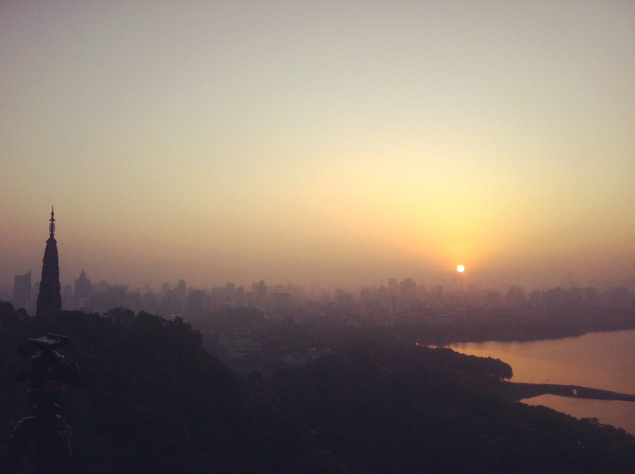 http://www.fjsenfa.cn/pics/default/download/daf19ec07e8826831a4a821ec3e75c93.jpg