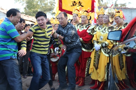 http://www.fjsenfa.cn/pics/default/download/e1fffb67c80af2776bcfecaa3ae39783.jpg