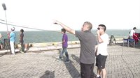 《艦在亞丁灣》海盜占領商船花絮