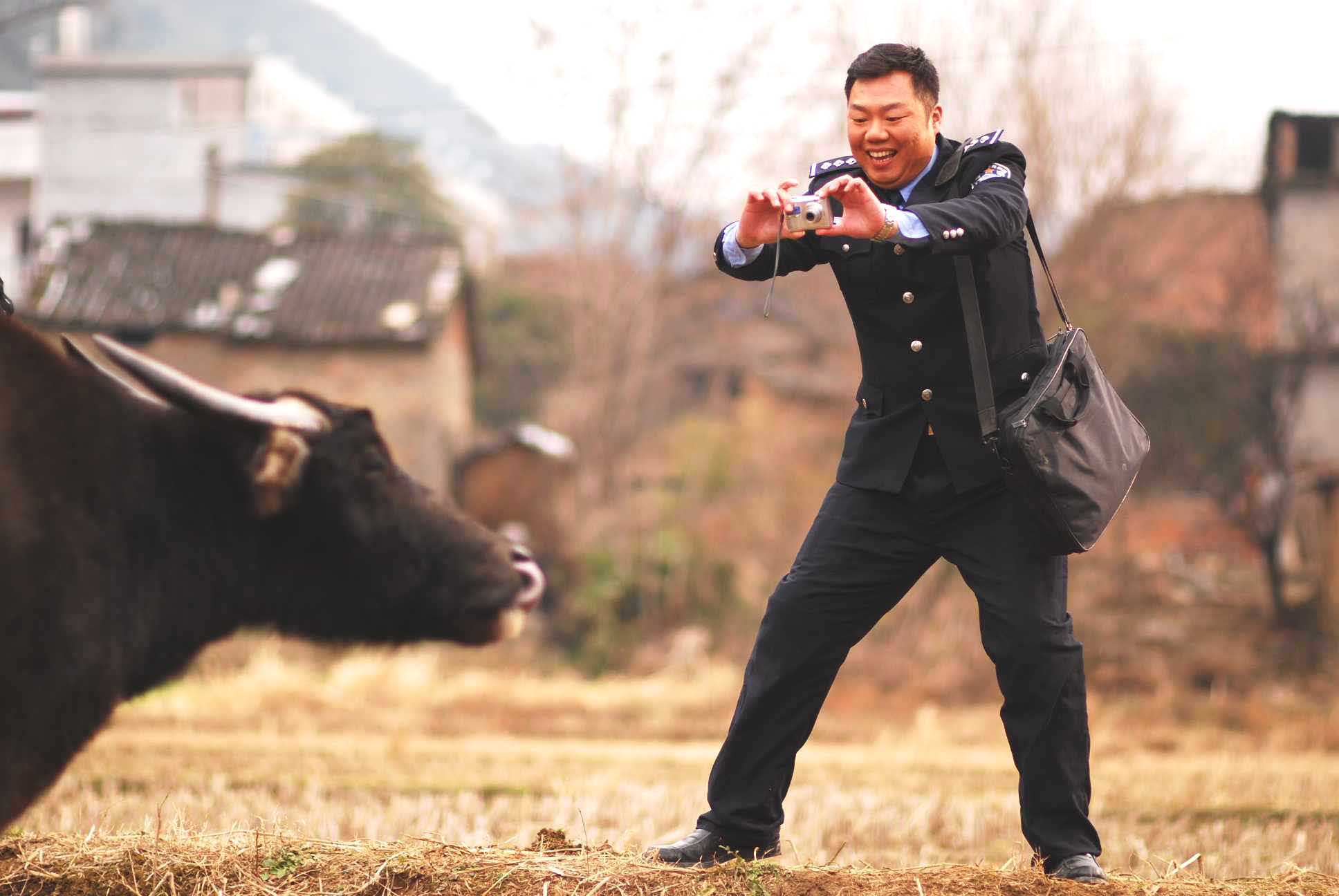 http://www.fjsenfa.cn/pics/default/download/e8f05d1b108d8ceed3b85ea40aba8c8e.jpg