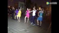 兩男四女跳《歌在飛》廣場舞，你最喜歡哪一組？