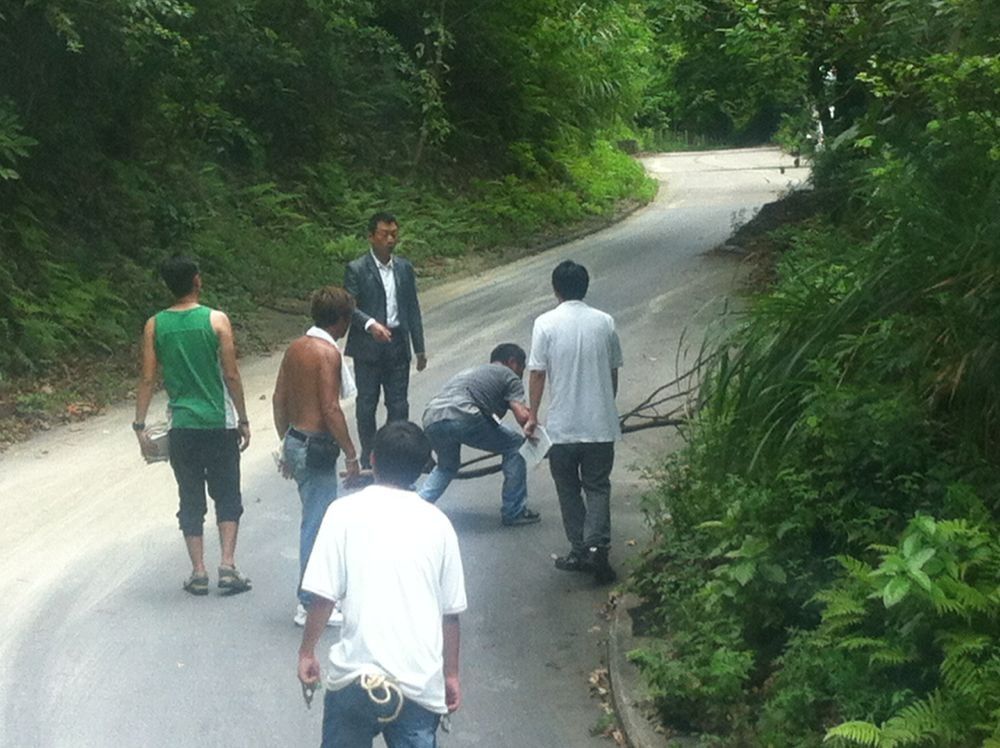 http://www.fjsenfa.cn/pics/default/download/ea61ae8e89f334ea0dd0e1a8124cec70.jpg