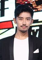 王梓謙