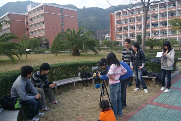 http://www.fjsenfa.cn/pics/default/download/f3f7e179ff2037291417884bd0147f4d.jpg