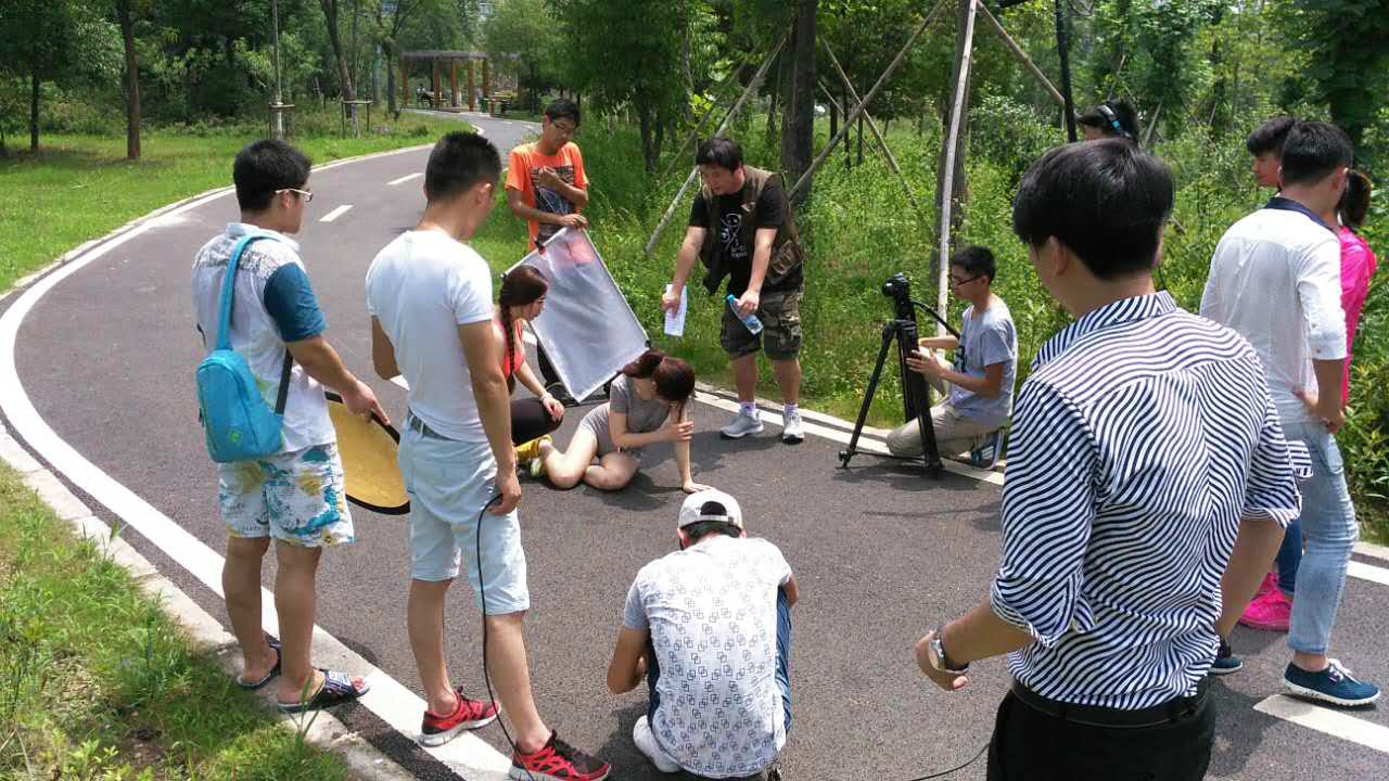 http://www.fjsenfa.cn/pics/default/download/f8d4fbdbf1c4d9e0501b1c6f8f3c5e87.jpg
