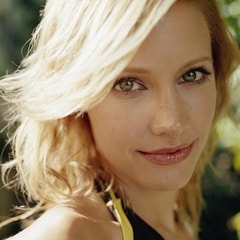 卡迪·斯特瑞蘭德KaDee Strickland